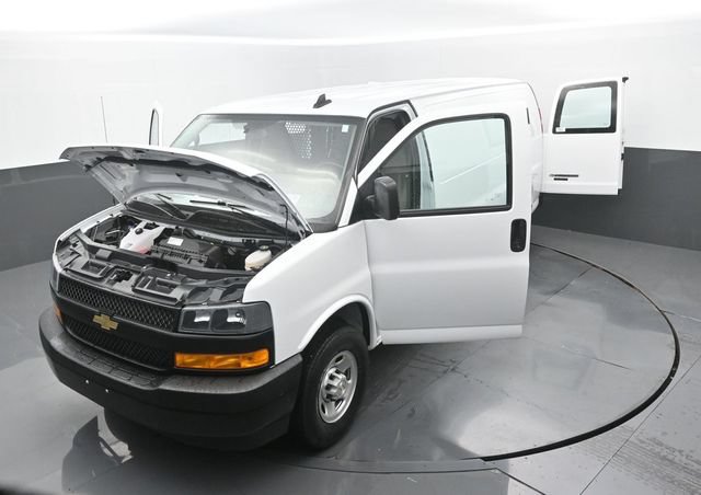 Used 2023 Chevrolet Express 2500 Extended RWD image 29