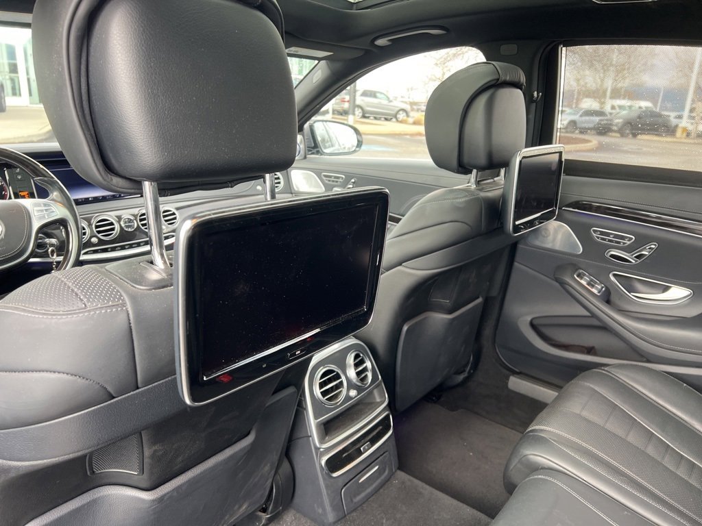 Used 2015 Mercedes-Benz S 550 4MATIC Sedan image 23