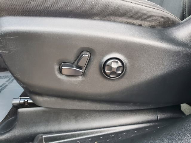 Used 2019 Chrysler Pacifica Touring Plus w/ S Appearance Package FWD image 5