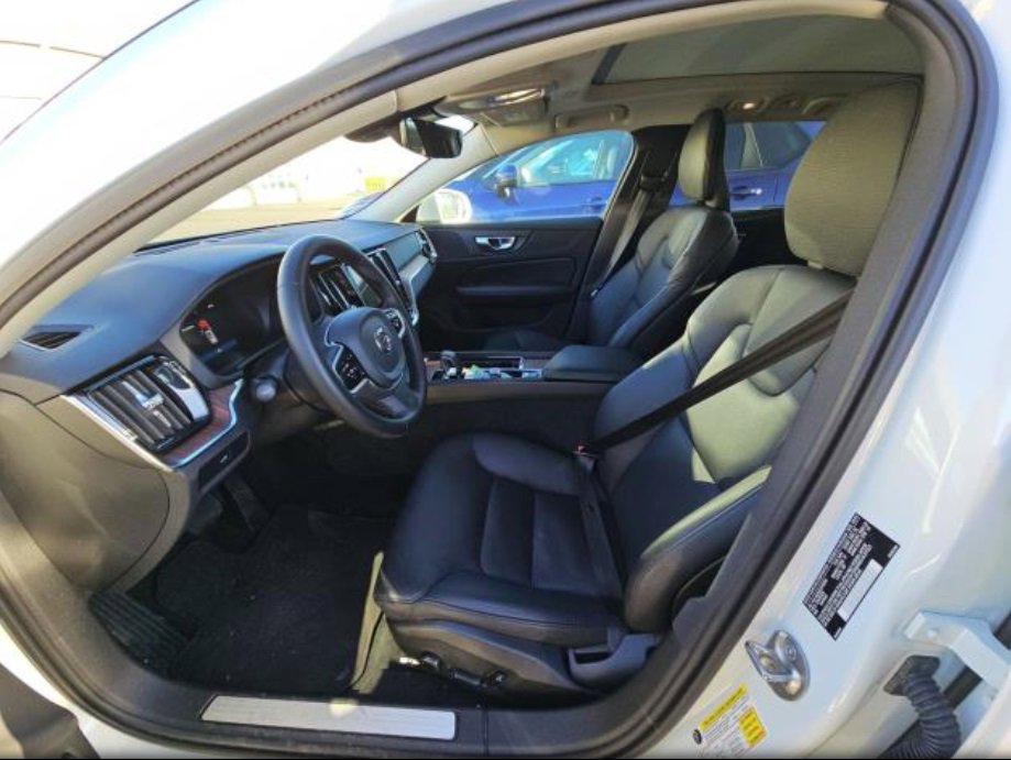 Certified 2025 Volvo V60 B5 Cross Country Plus image 11