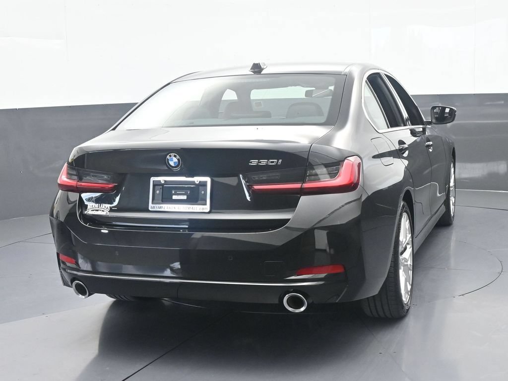Used 2026 BMW 330i Sedan w/ Convenience Package RWD image 5