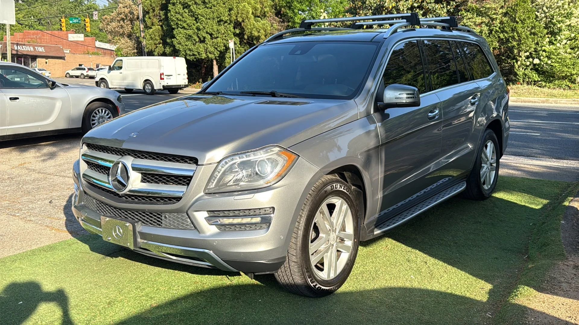 Used 2015 Mercedes-Benz GL 450 4MATIC image 3