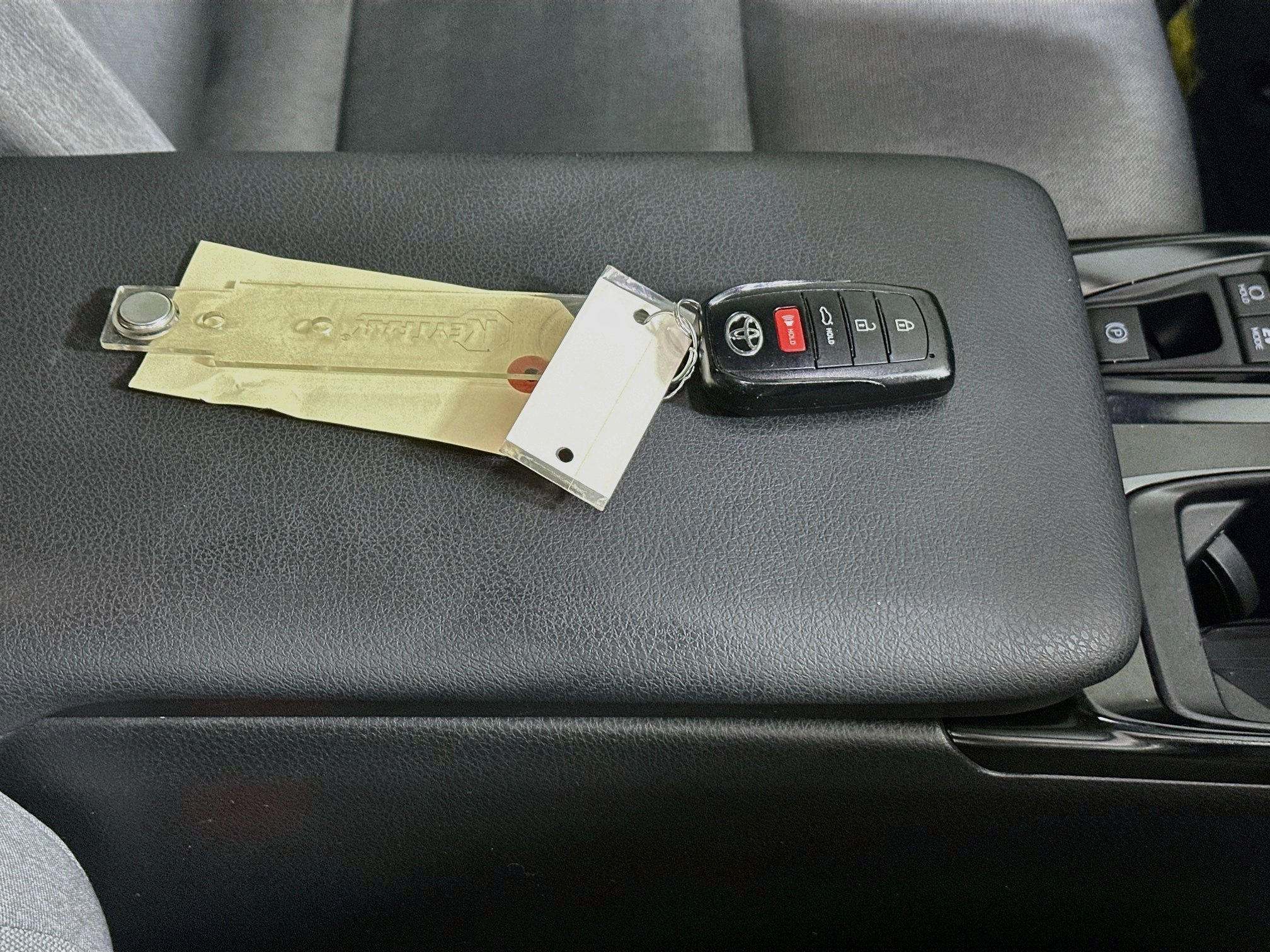 Used 2025 Toyota Camry LE w/ Convenience Package FWD image 33