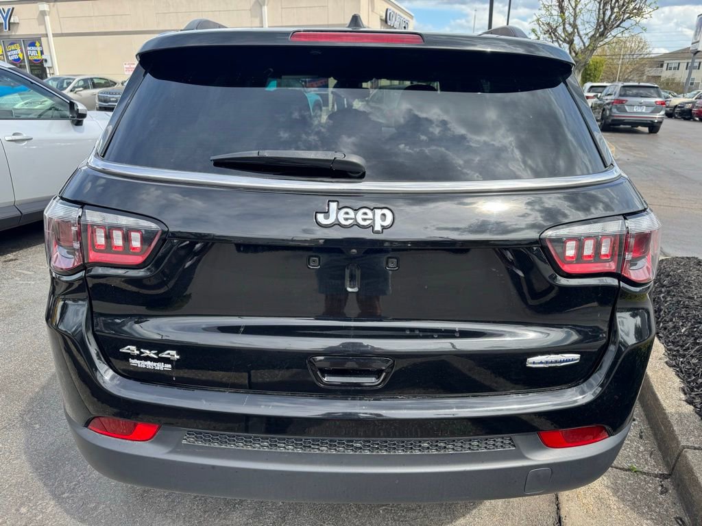 Used 2024 Jeep Compass Latitude image 8