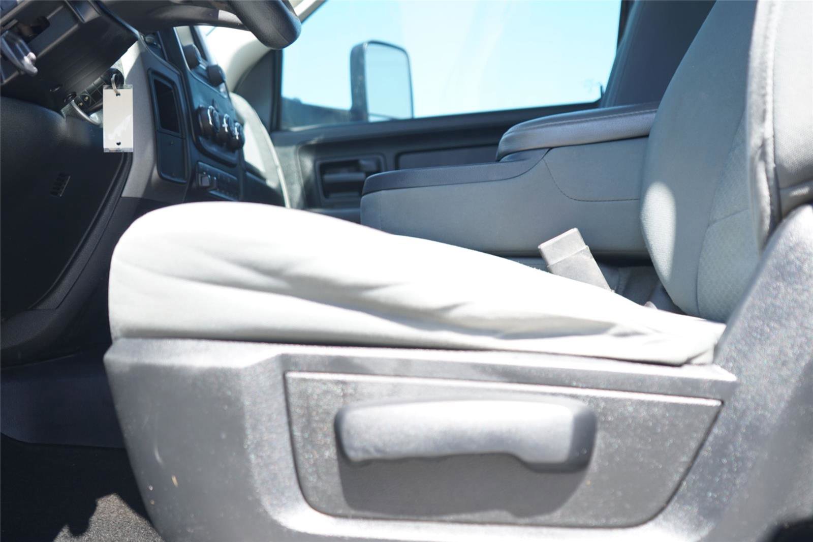 Used 2015 RAM 3500 Tradesman w/ Chrome Appearance Group AWD/4WD image 21