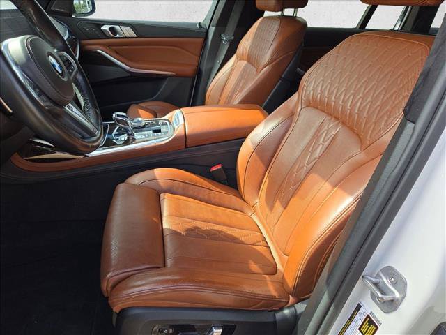 Used 2019 BMW X7 xDrive50i w/ M Sport Package AWD/4WD image 15