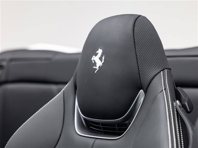 Used 2023 Ferrari Portofino M RWD image 25