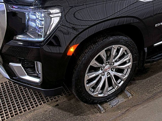 Used 2024 GMC Yukon XL Denali image 14