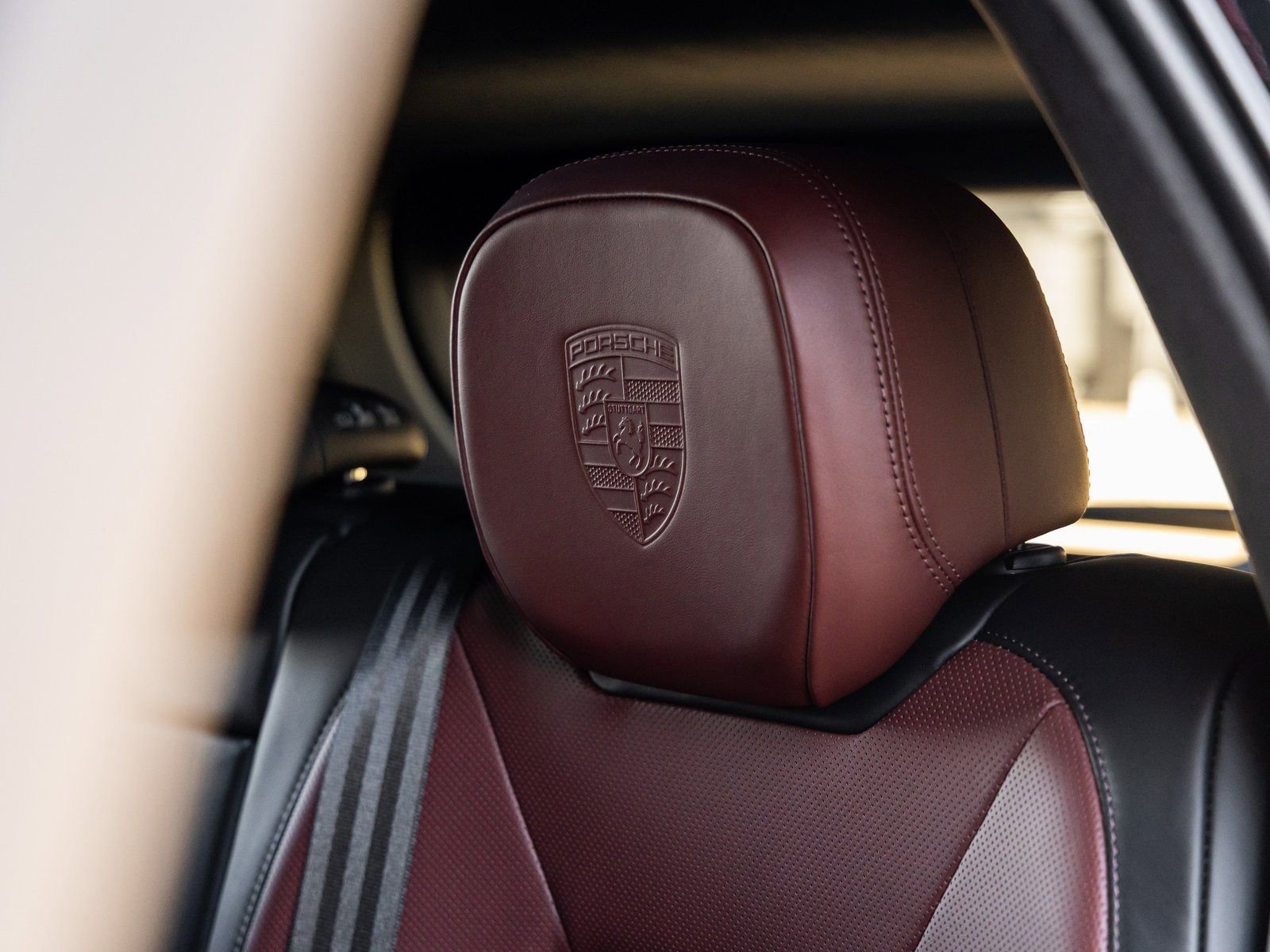 New 2026 Porsche Cayenne GTS image 36