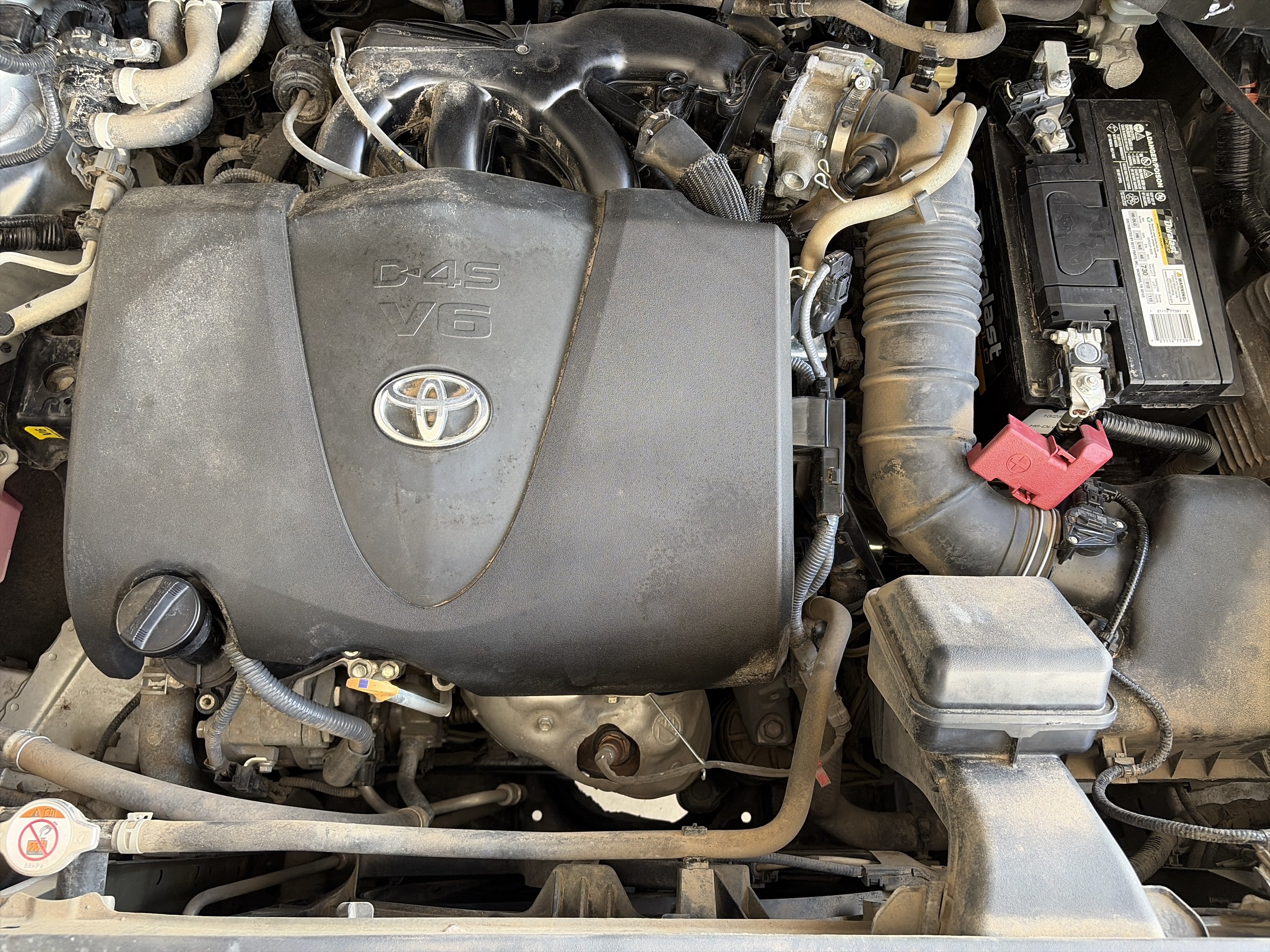 Used 2022 Toyota Highlander XLE FWD image 9