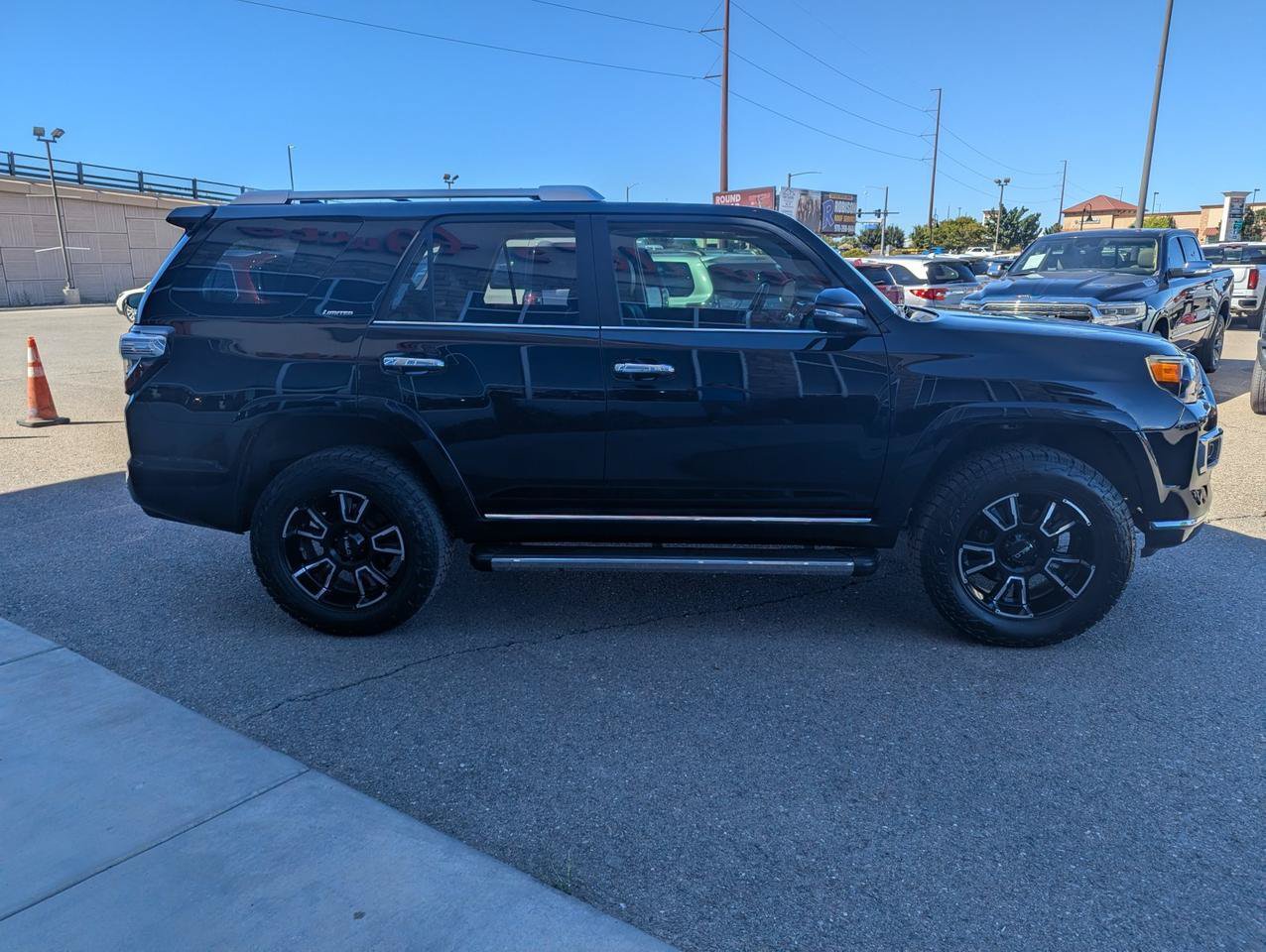 Used 2016 Toyota 4Runner Limited AWD/4WD image 6