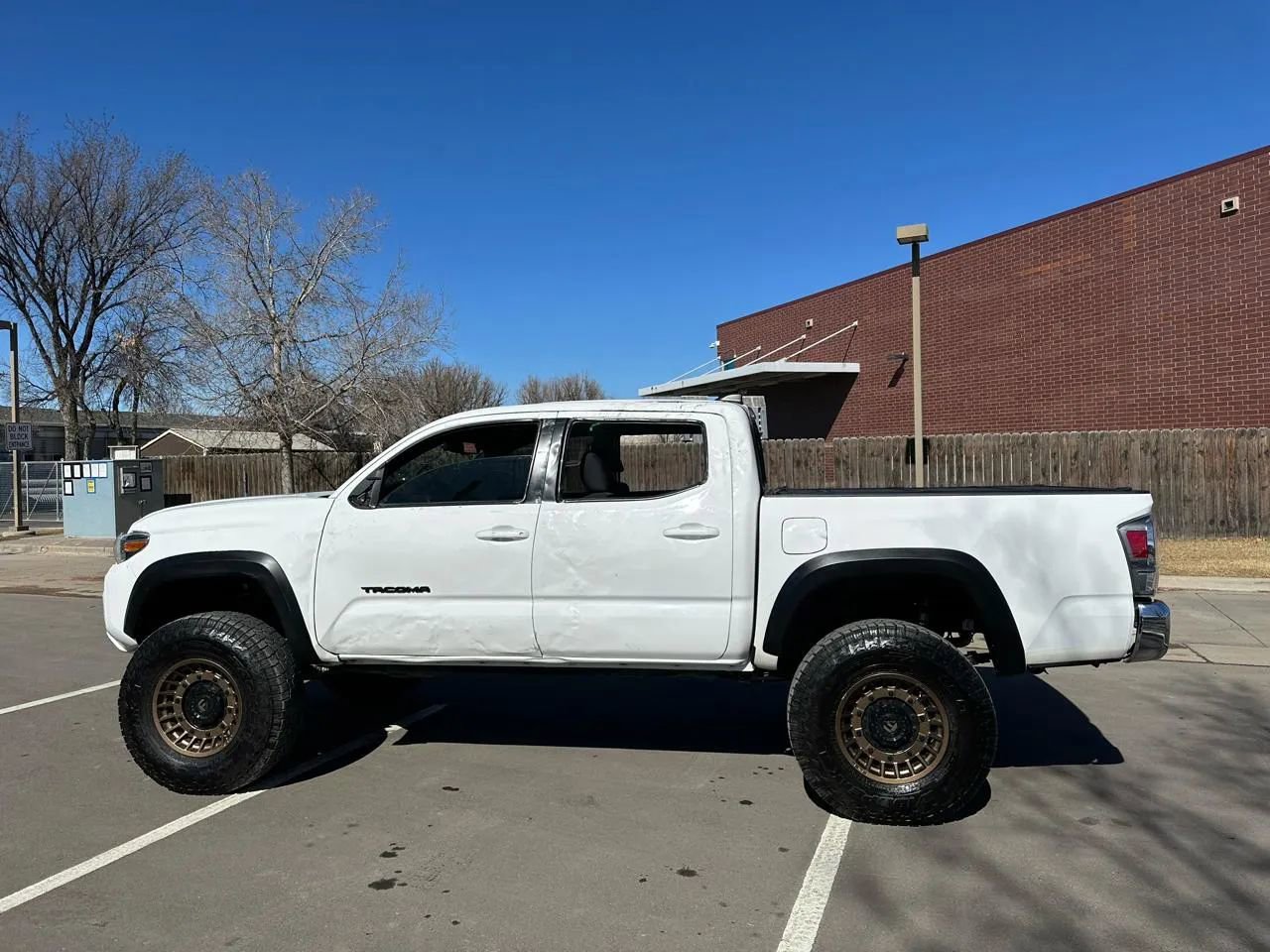 Used 2023 Toyota Tacoma TRD Off-Road RWD image 3
