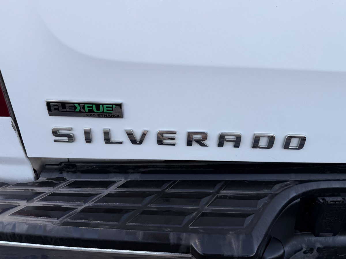 Used 2011 Chevrolet Silverado 1500 LT w/ Regional Value Package AWD/4WD image 8