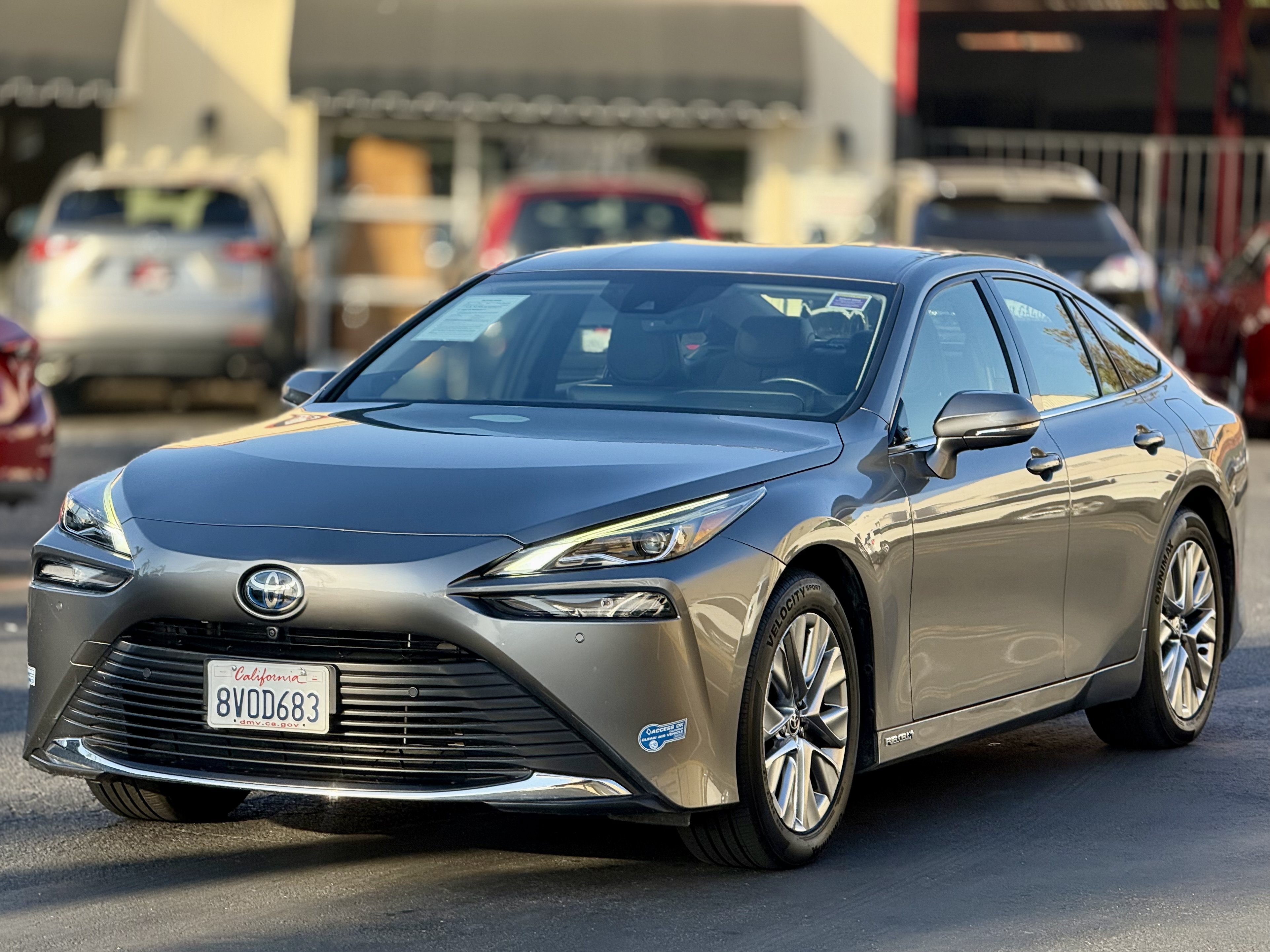 Used 2021 Toyota Mirai w/ Advanced Technology Package RWD image 3