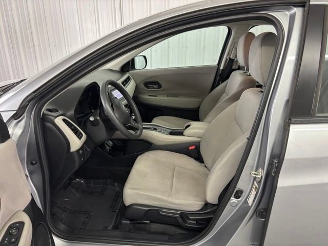 Used 2017 Honda HR-V LX image 2