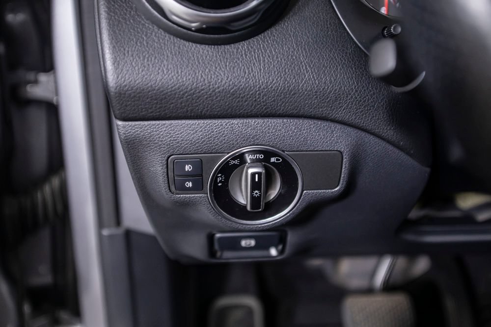 Used 2019 Mercedes-Benz GLA 250 4MATIC image 33