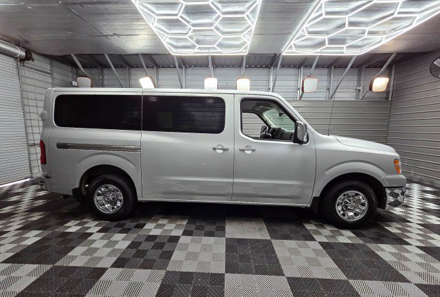 Used 2019 Nissan NV 3500 SL RWD image 10