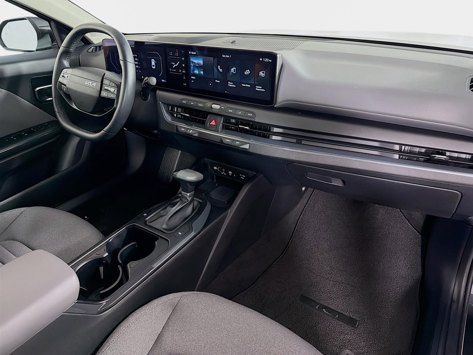 Certified 2025 Kia K4 EX image 25