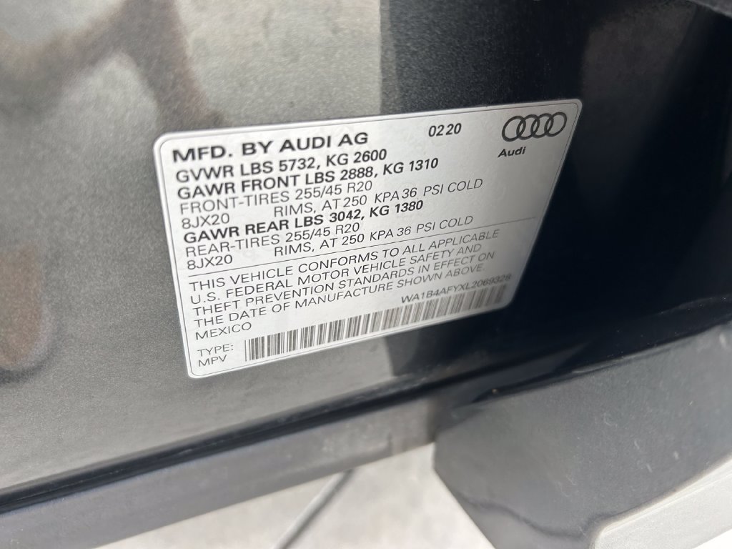 Used 2020 Audi SQ5 Premium Plus w/ Premium Plus Package AWD/4WD image 10