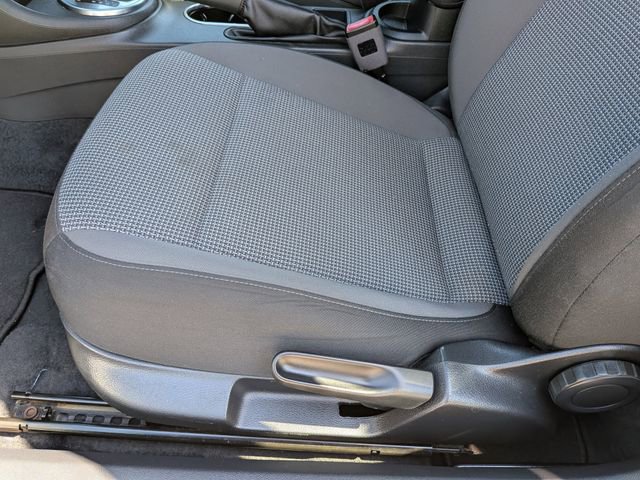 Used 2019 Volkswagen Beetle 2.0T S FWD image 18