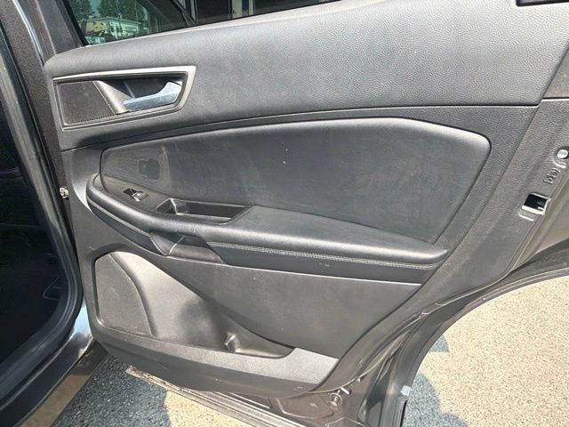 Used 2016 Ford Edge SEL w/ Equipment Group 201A AWD/4WD image 11