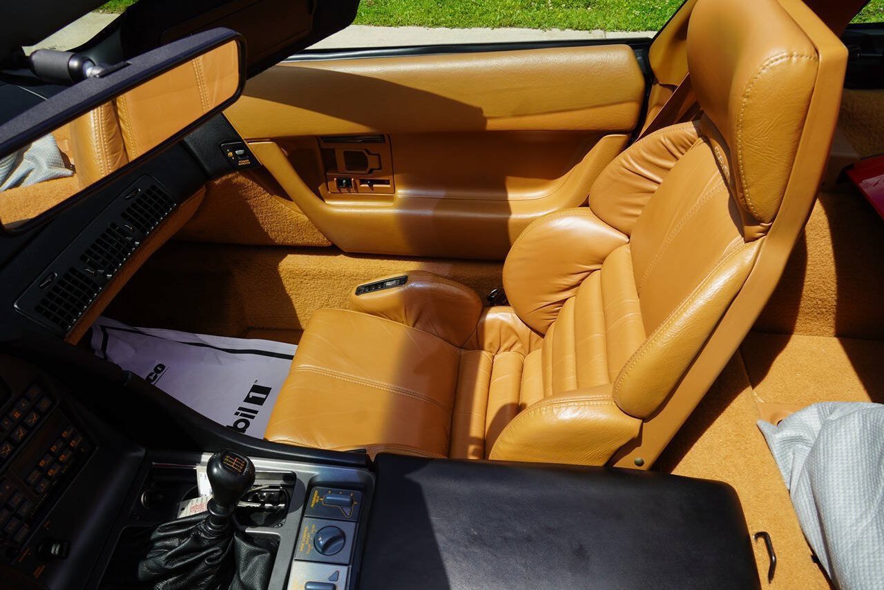 Used 1990 Chevrolet Corvette ZR-1 RWD image 19