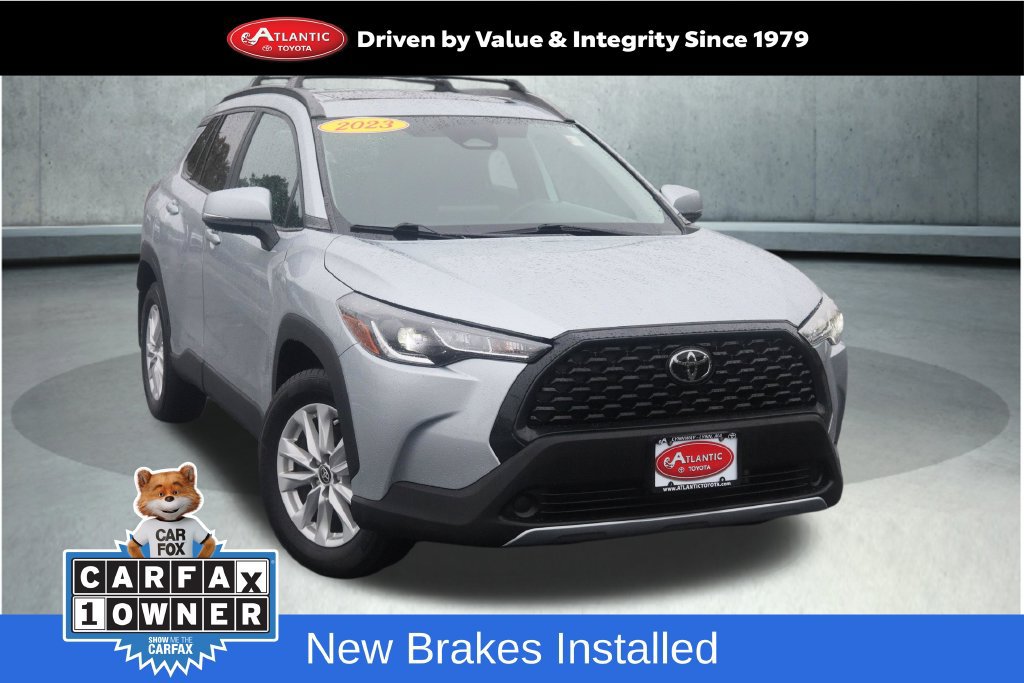 Used 2023 Toyota Corolla Cross LE w/ Moonroof Package