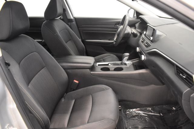 Used 2023 Nissan Altima 2.5 S FWD image 19