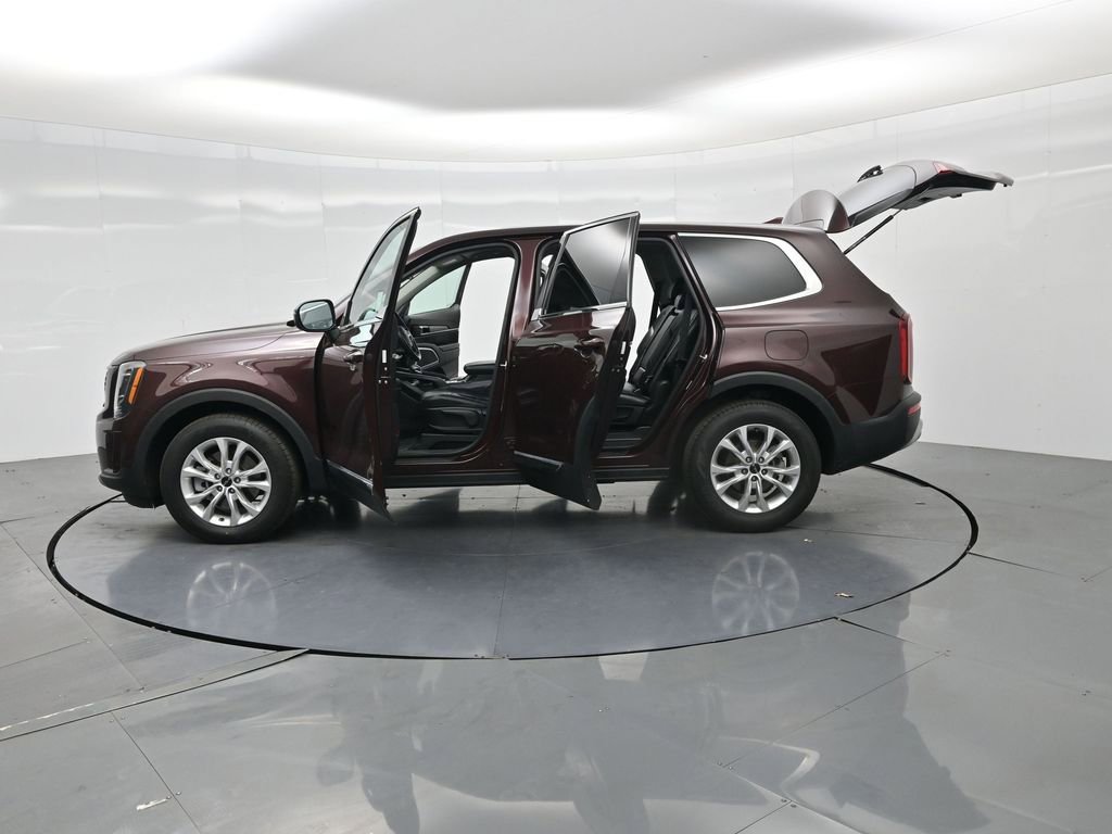 Certified 2022 Kia Telluride LX image 26