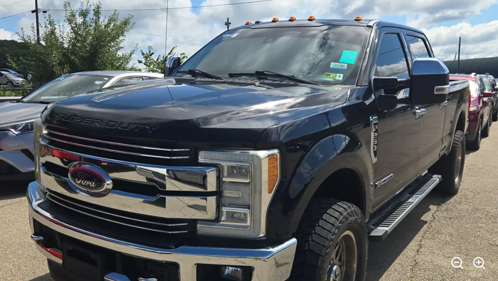 Used 2017 Ford F250 Lariat w/ Lariat Ultimate Package AWD/4WD image 1