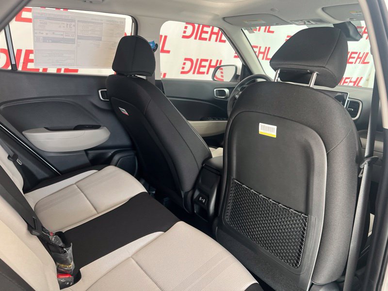 New 2026 Hyundai Venue SEL FWD image 11