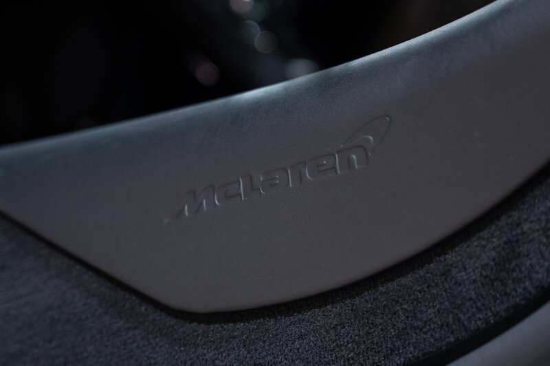 Used 2018 McLaren 720S Performance RWD image 24