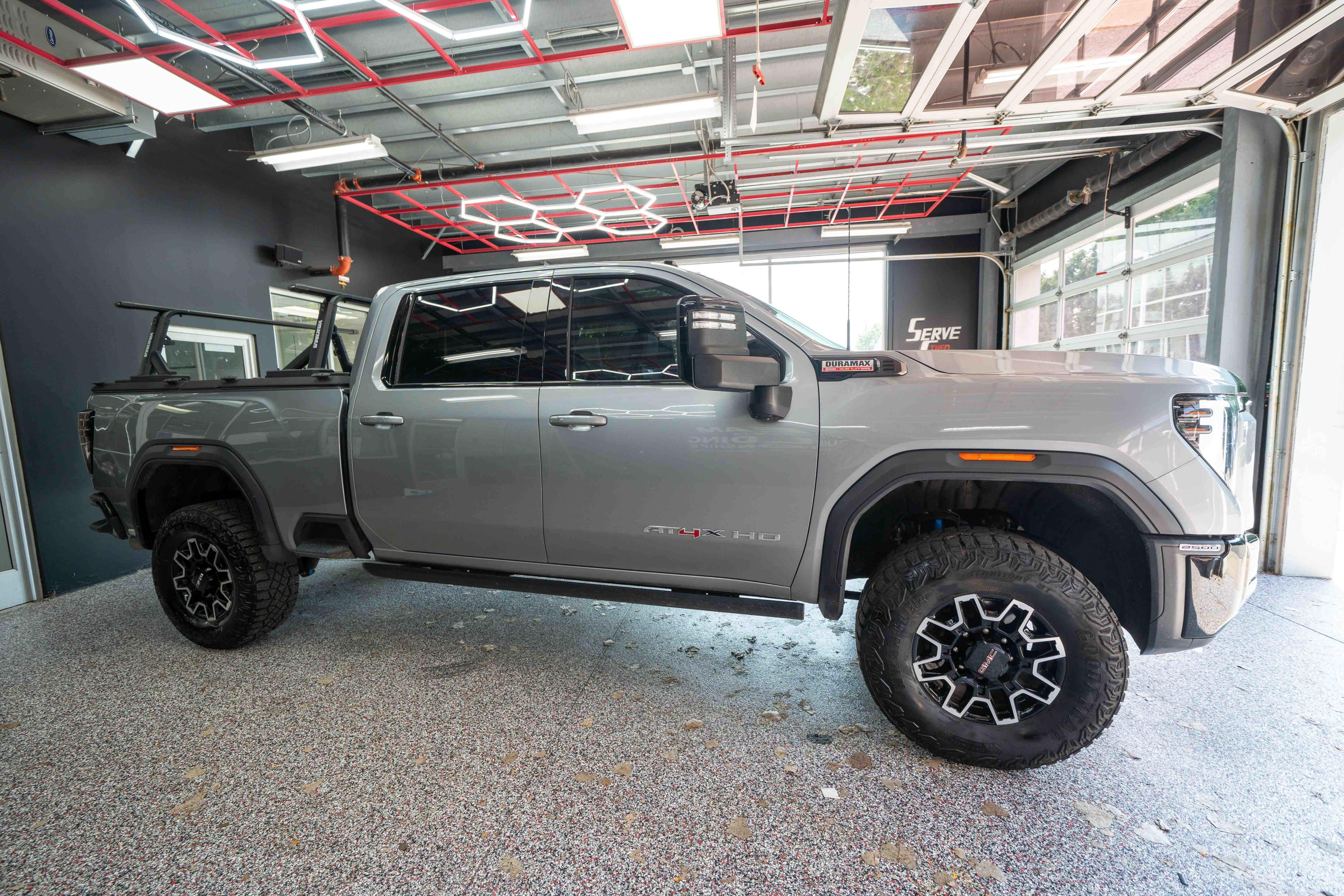 Used 2024 GMC Sierra 2500 AT4X AWD/4WD image 5