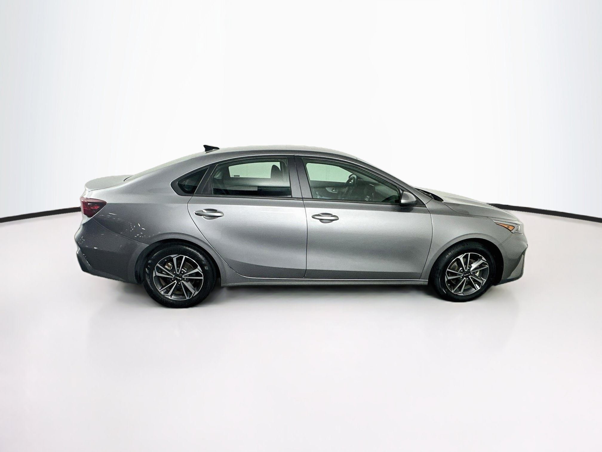 Used 2024 Kia Forte LXS FWD image 10