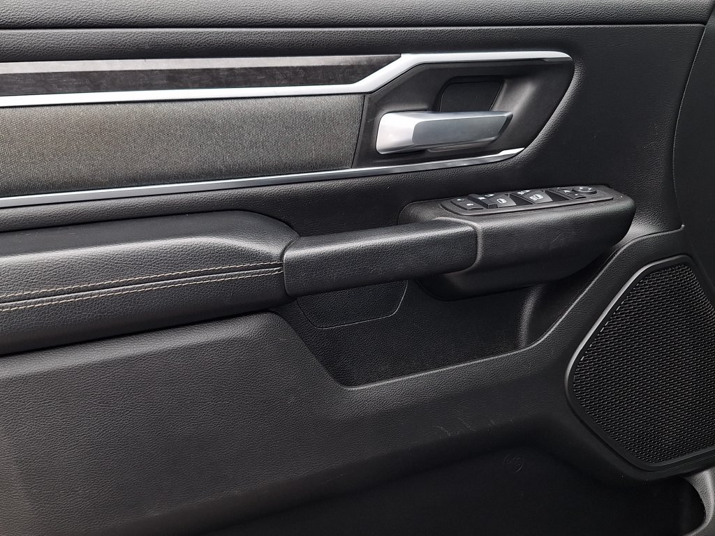 Used 2022 RAM 1500 Big Horn AWD/4WD image 9