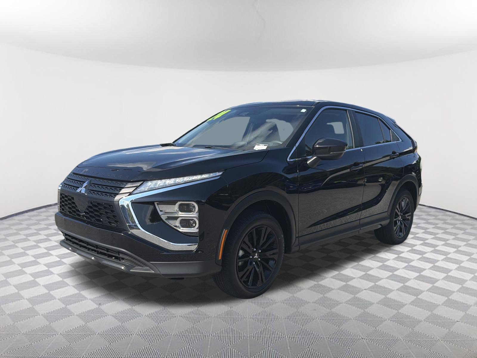 Used 2024 Mitsubishi Eclipse Cross LE AWD/4WD image 3