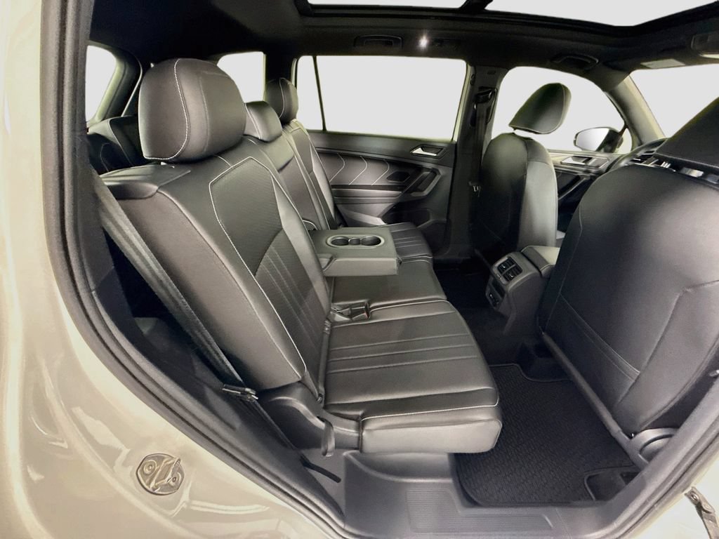 Used 2022 Volkswagen Tiguan SE R-Line FWD image 22