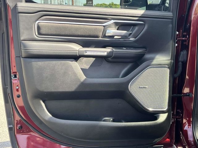 Used 2025 RAM 1500 Laramie AWD/4WD image 17