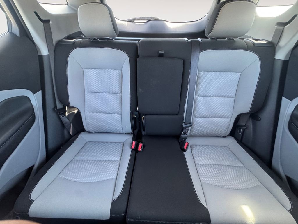 Used 2023 GMC Terrain SLE w/ Driver Convenience Package image 13