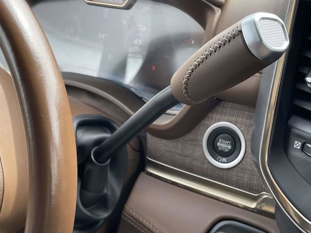 Used 2023 RAM 2500 Limited image 23