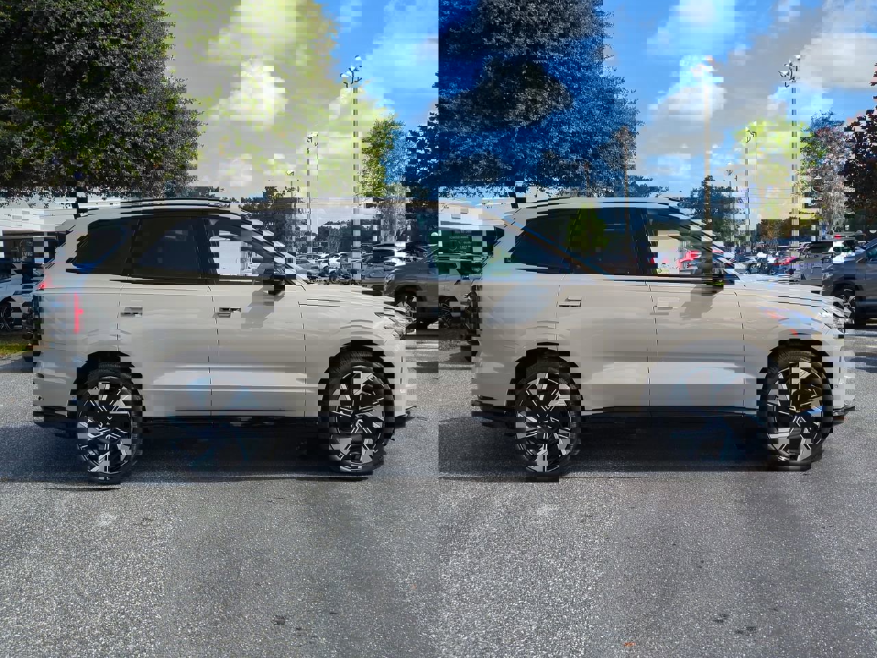 New 2025 Volvo EX90 Ultra image 3