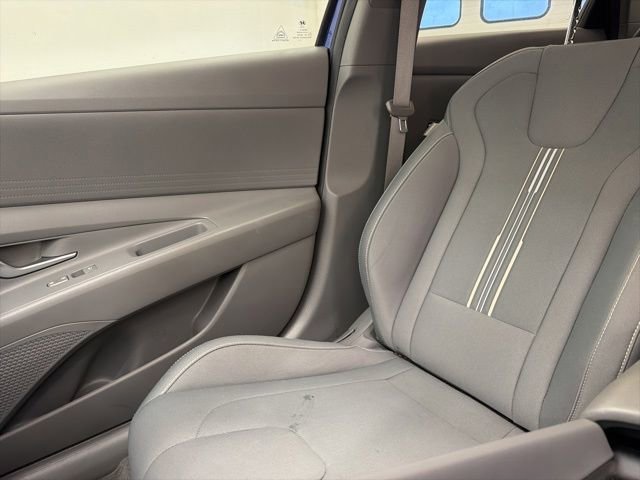 Used 2023 Hyundai Elantra SEL FWD image 15
