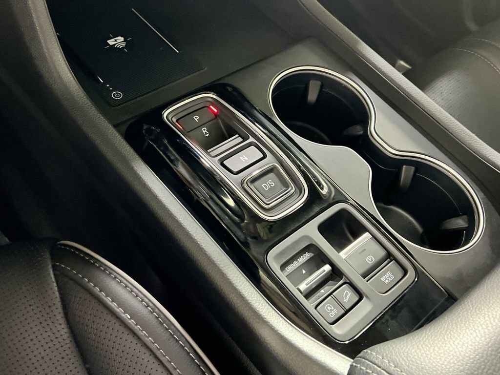 Used 2025 Honda Pilot Elite image 21