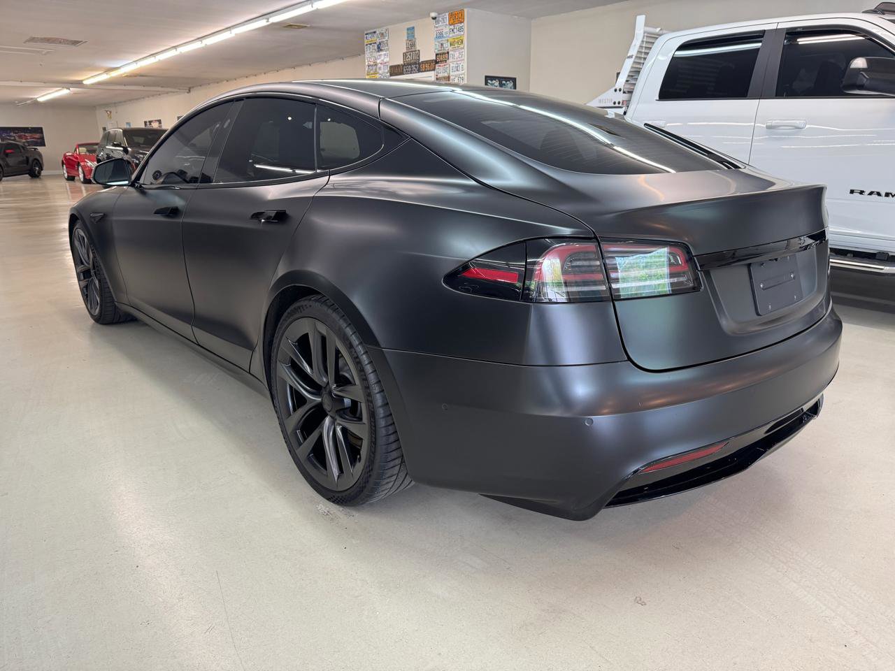 Used 2022 Tesla Model S Standard Range AWD/4WD image 5