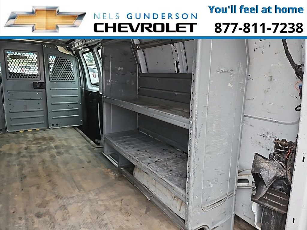 Used 2017 Chevrolet Express 3500 Extended RWD image 14