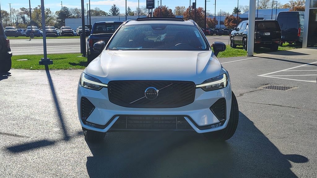 New 2026 Volvo XC60 B5 Plus w/ Climate Package AWD/4WD image 31