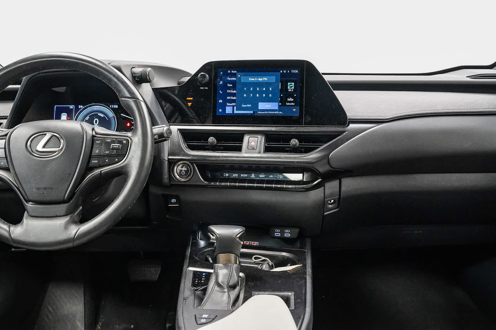 Used 2024 Lexus UX 250h FWD image 13
