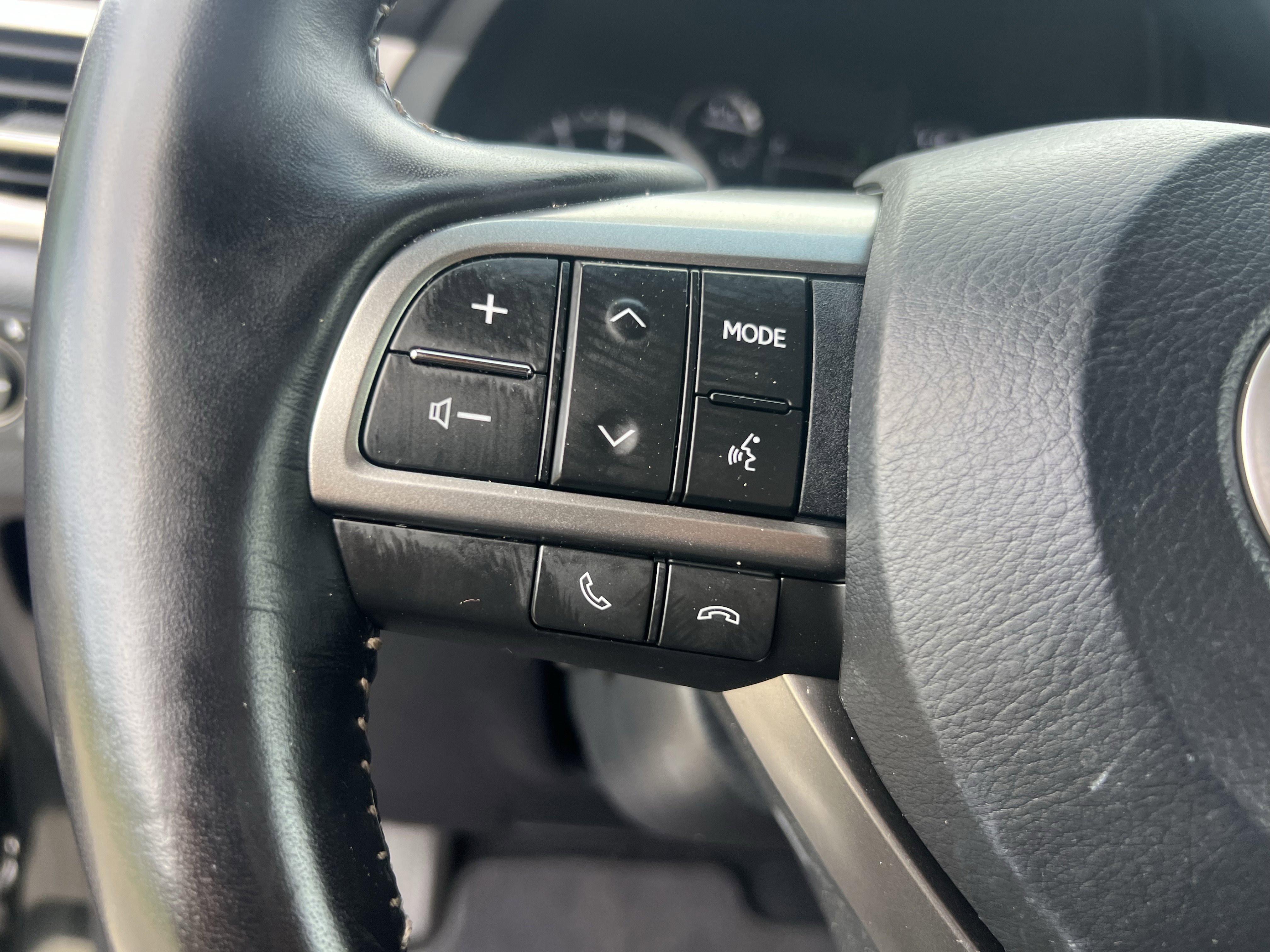 Used 2023 Lexus GX 460 Luxury w/ Accessory Package image 22