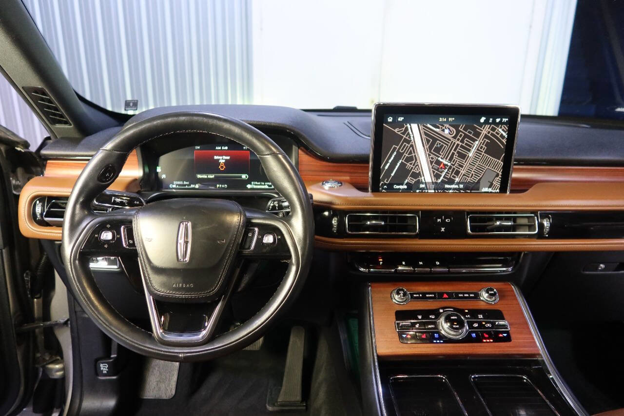 Used 2023 Lincoln Aviator Reserve w/ Equipment Group 201A image 22
