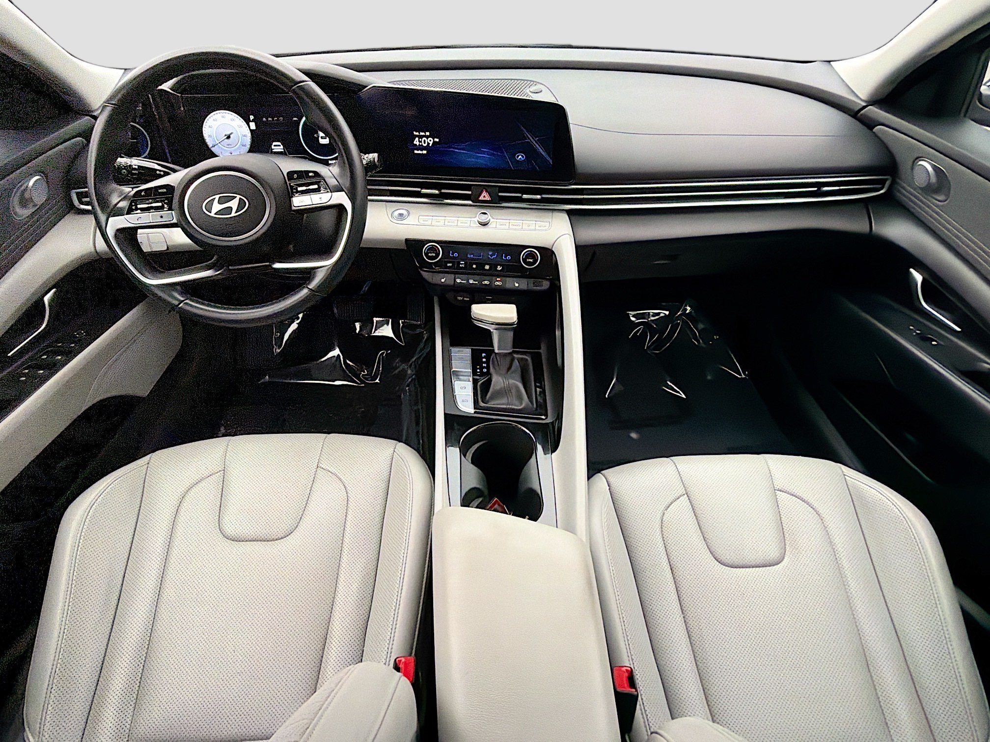 Used 2025 Hyundai Elantra Limited FWD image 14